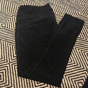 Mondetta workout leggings ruched